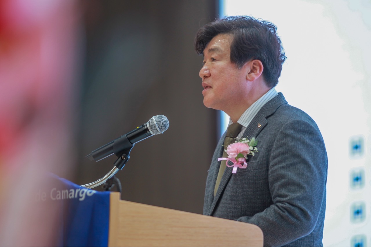 이웃을 위한 물품을 함께 준비하는 지역사회 봉사 분야 안내 이미지