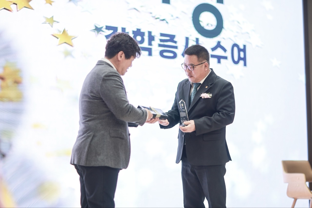 2026년 장학금 수여식 개별1